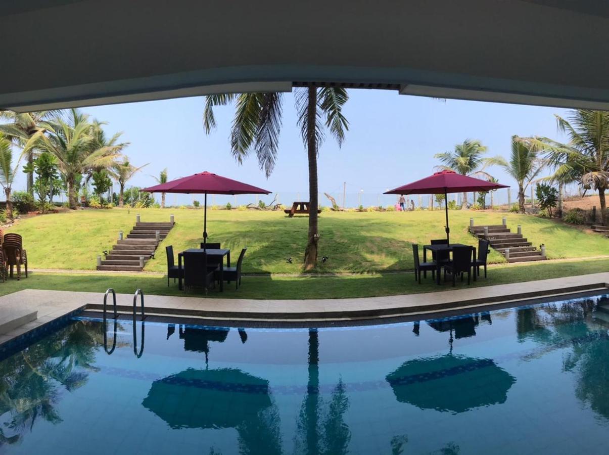 Driftwood Villa Pamunugama Екстериор снимка