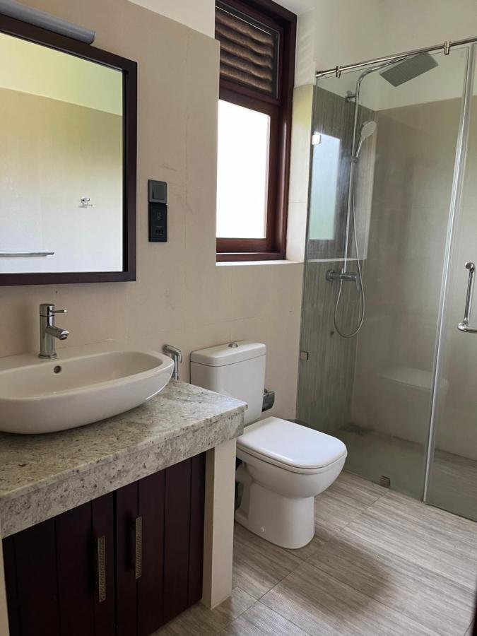 Driftwood Villa Pamunugama Екстериор снимка