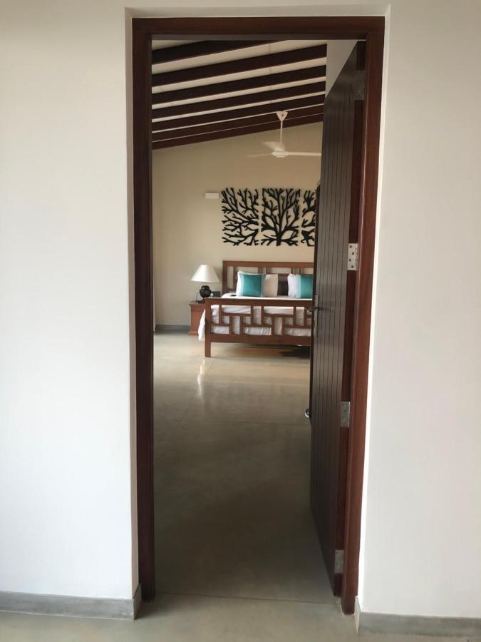 Driftwood Villa Pamunugama Екстериор снимка